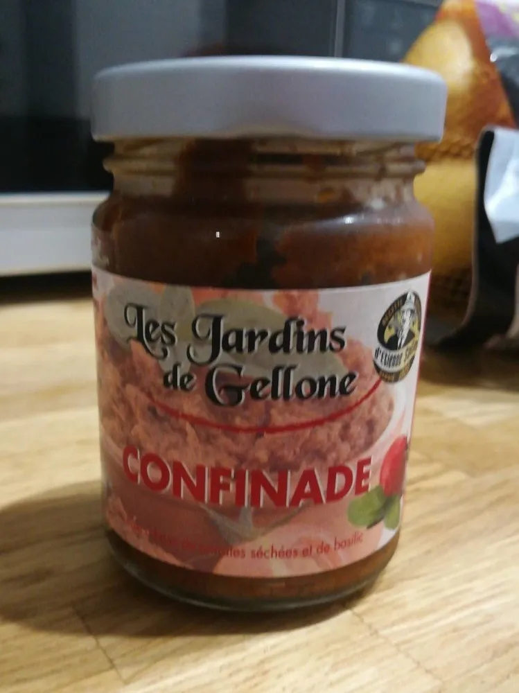 Confinade
