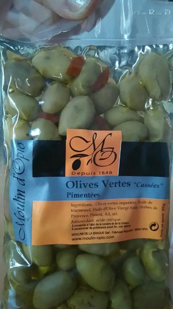Olives vertes cassées pimentées