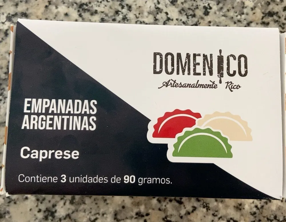 Empanadas argentinas caprese