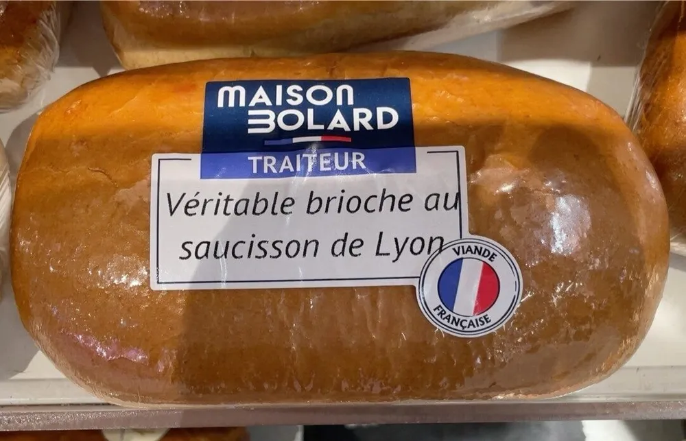 Véritable brioche au saucisson de Lyon