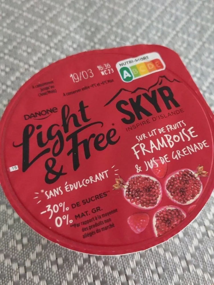 Light and free Skyr