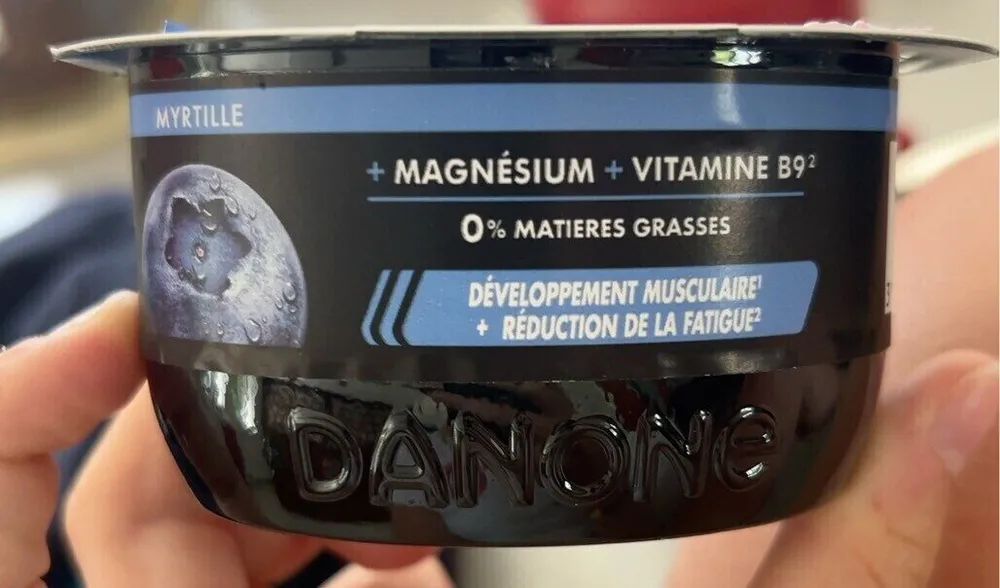 Danone hipro yogurt myrtille