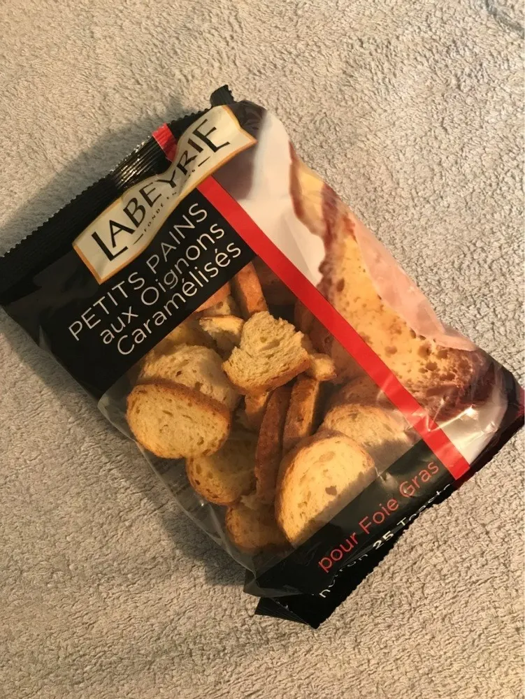 Petits pains aux oignons caramelises