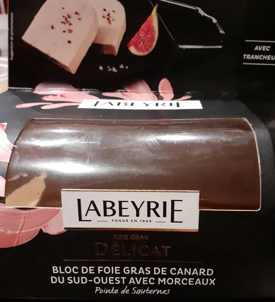 Bloc de foie gras de canard du sud-ouest avec morceaux