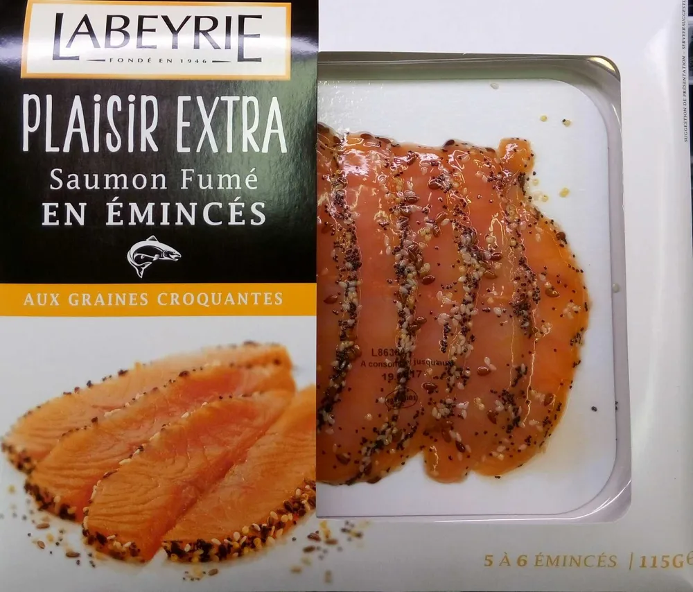 Saumon fumé en émincés aux graines croquantes