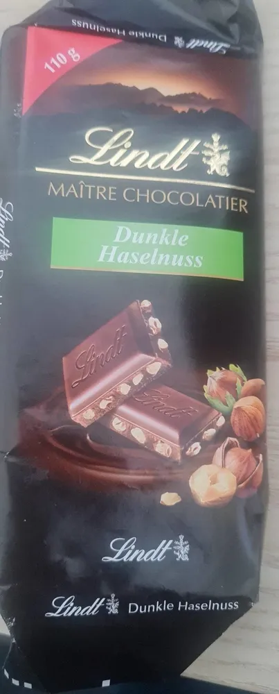 Dunkle Haselnuss