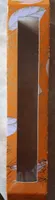 Assortiment de bouchées de chocolat au lait et noir aux amandes