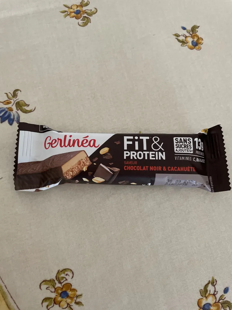 FiT & PROTEIN SAVEUR CHOCOLAT NOIR & CACAHUÈTE