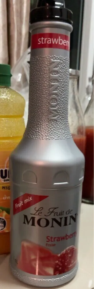 Le fruit de monin puree de fraise