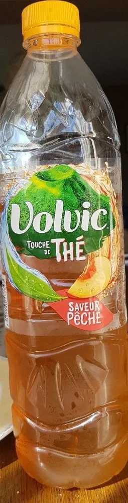 Volvic touche de thé saveur pêche