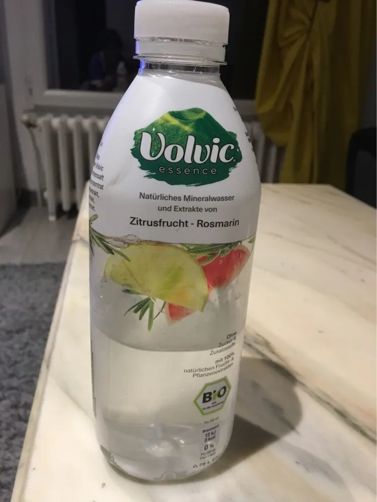 Volvic essence Grapefruit-Zitrone-Rosmarin 0,75L
