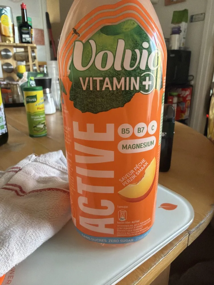Volvic vitamin+