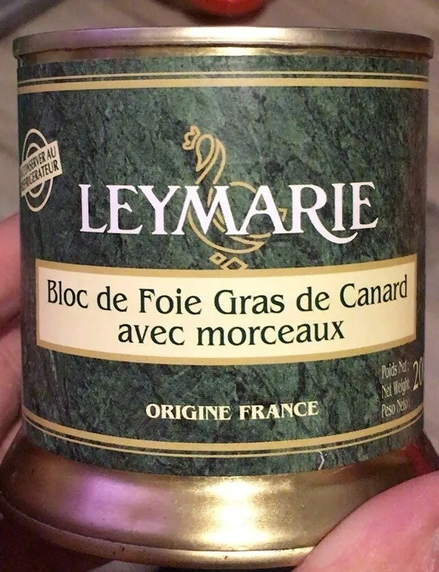 Bloc de foie gras de canard avec morceaux