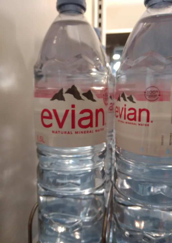 Evian Ampolla