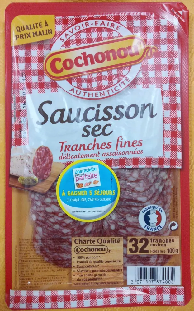 Saucisson sec tranches fines délicatement assaisonnées