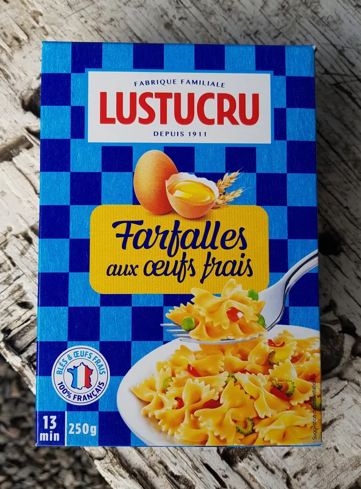 Farfalles aux œufs frais