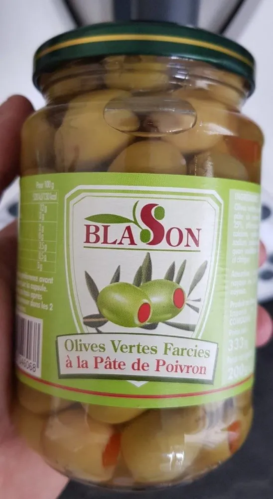 Olives Vertes Farcies à la Pâtes de Poivron