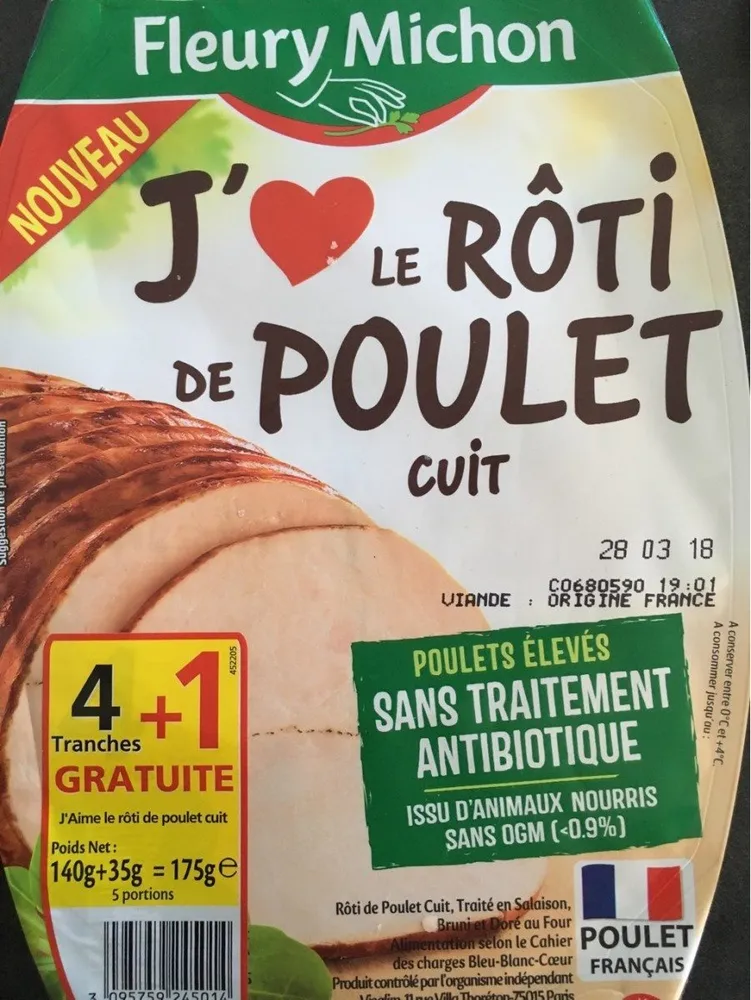 Le rôti de poulet cuit