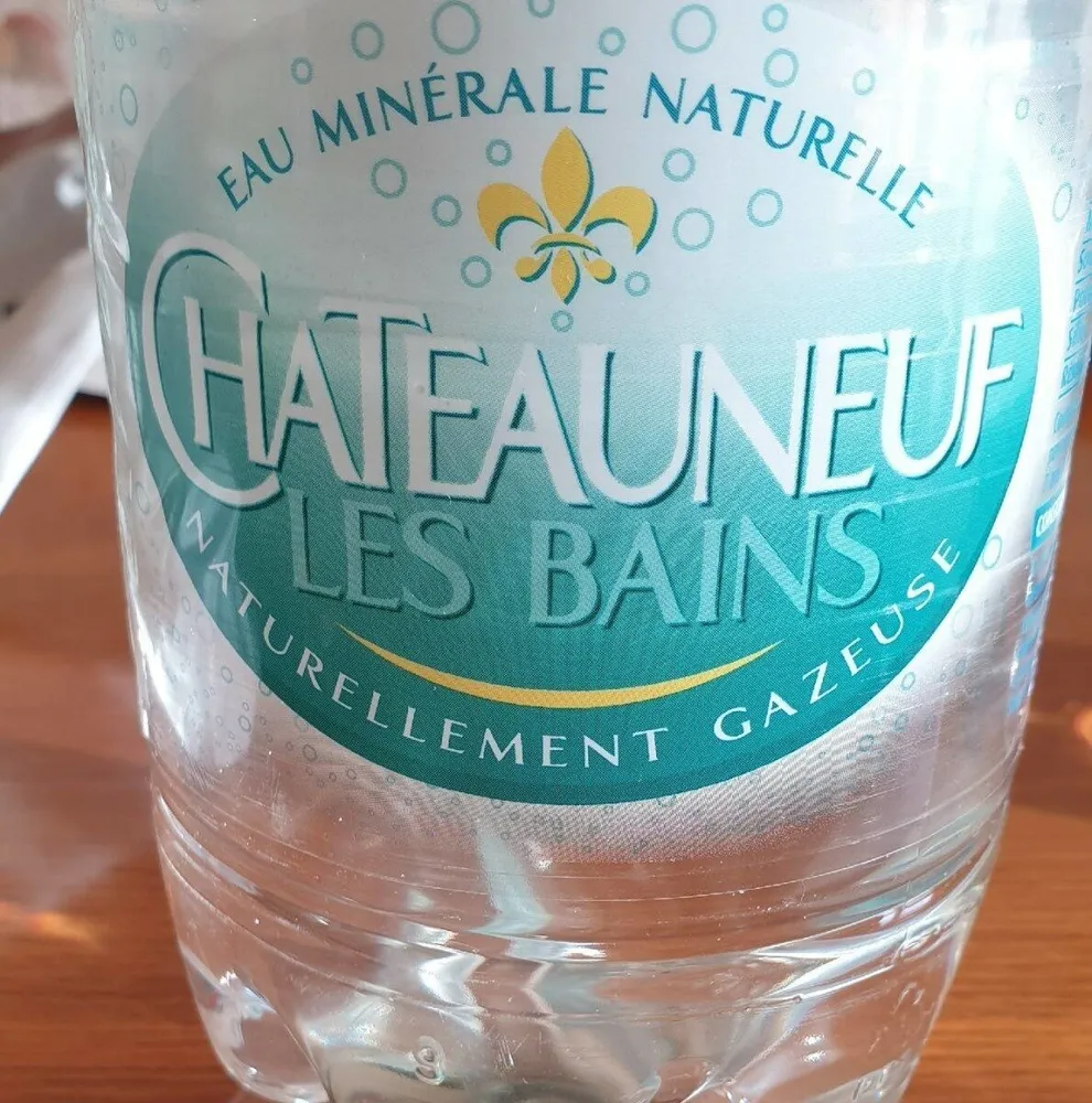 Eau minérale naturelle