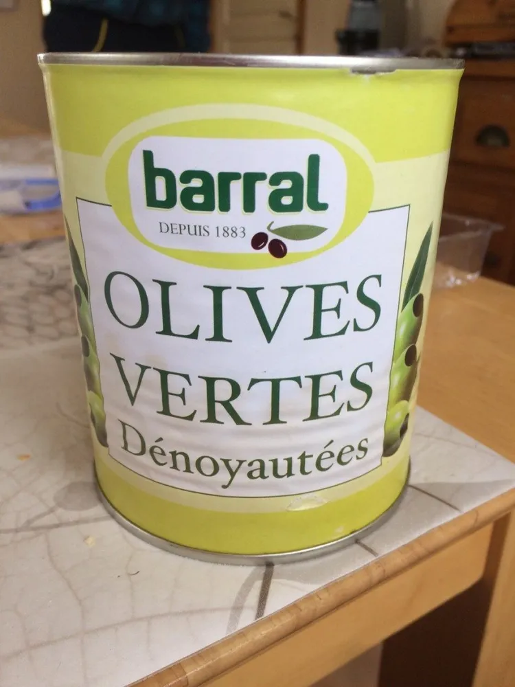 Olives vertes denoyautees