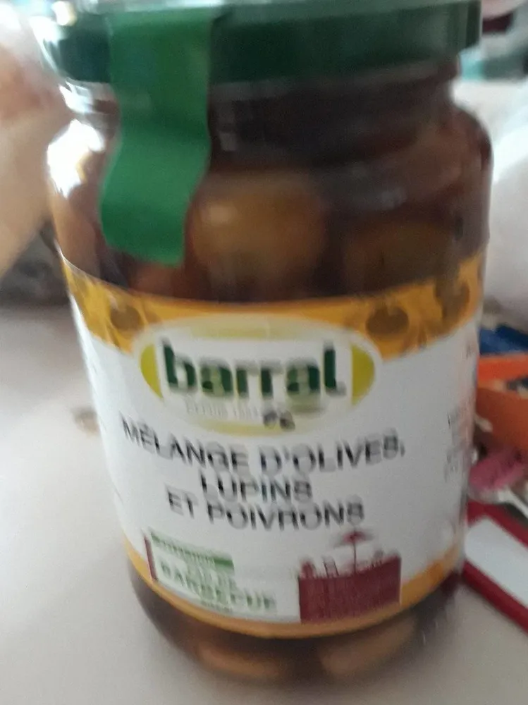 Mélange d'olives moins et poivrons