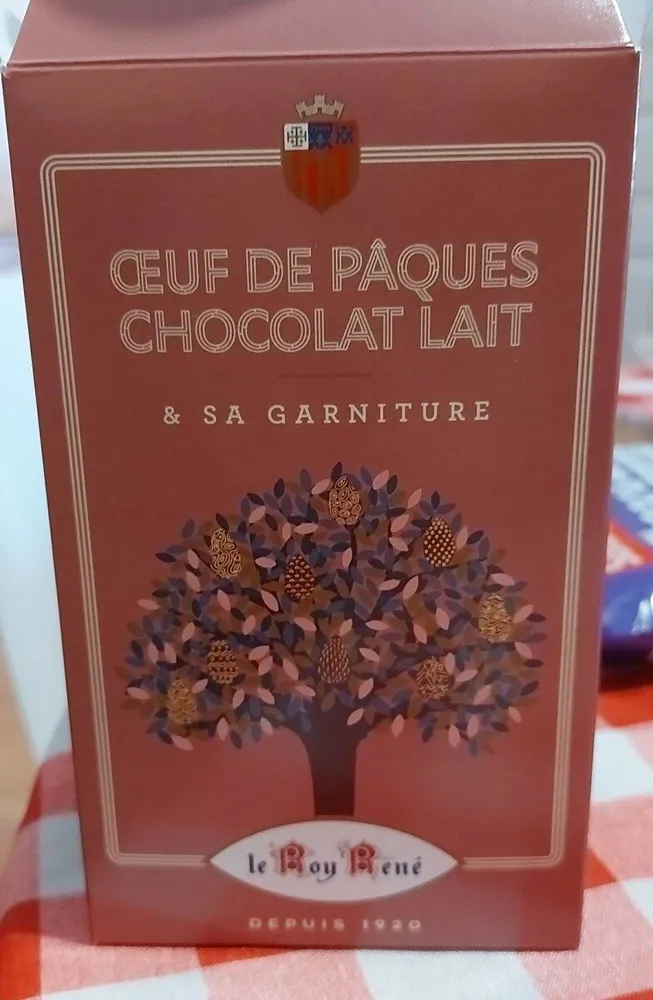 Oeuf de pâques Chocolat Lait et sa garniture