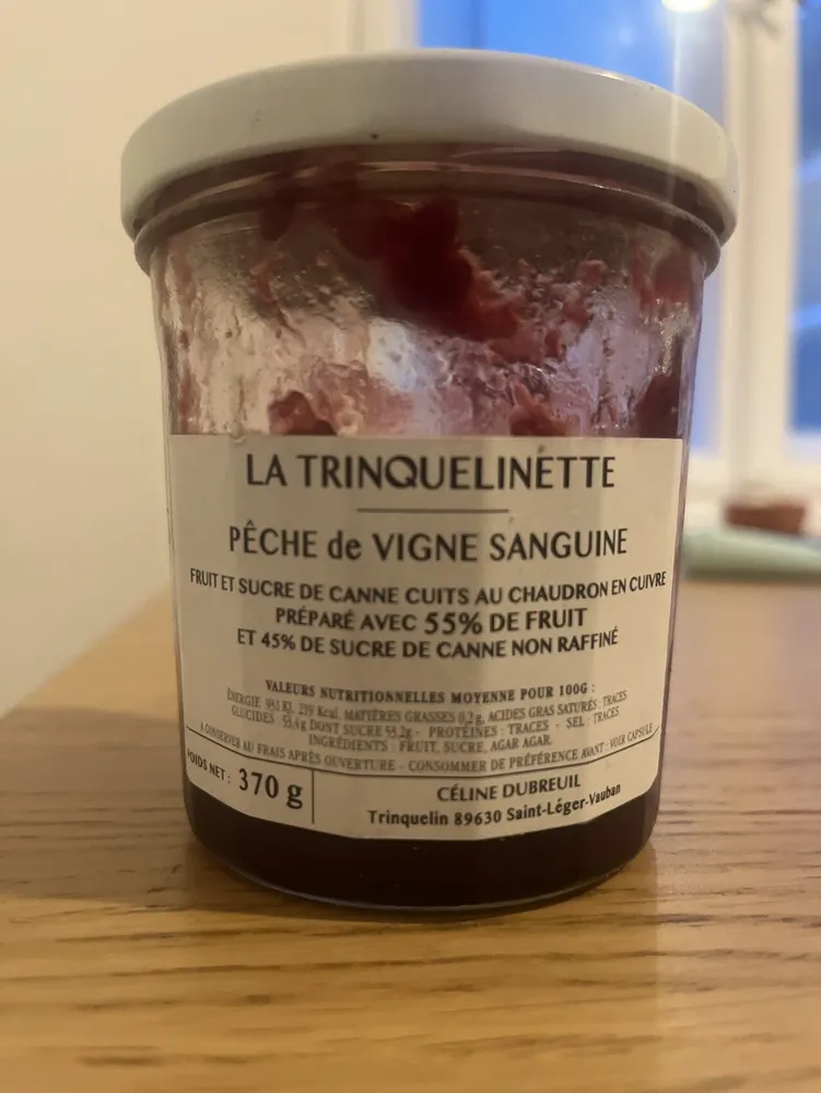 Pêche De Vigne Sanguine