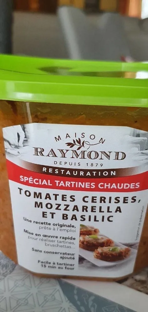 Tomates cerises mozzarella et basilic