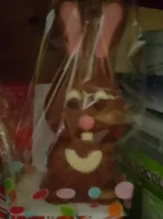 Lapin de pâques chocolat au lait décoré