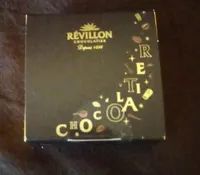 Assortiment de chocolats noir et lait