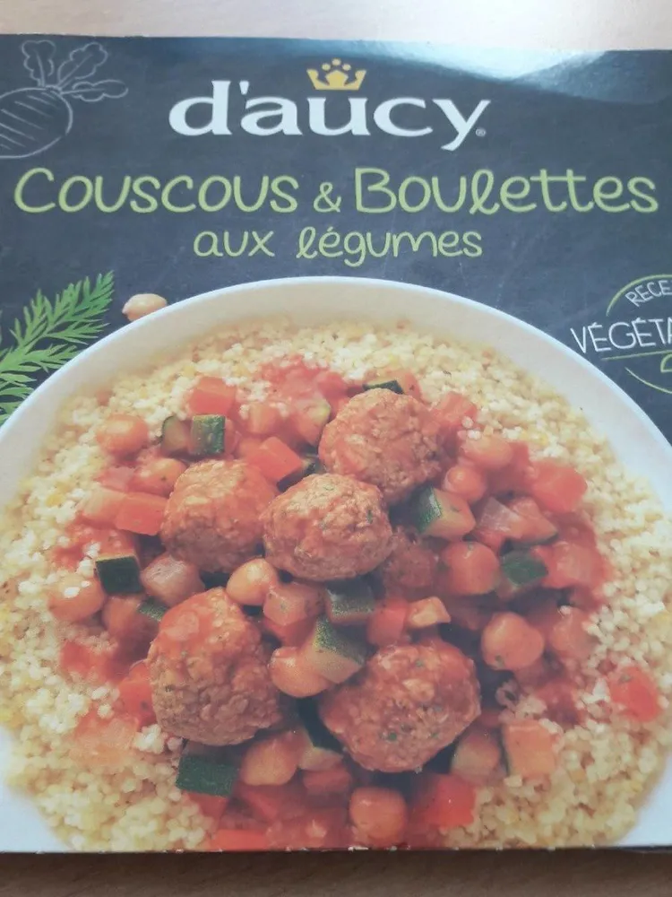 Couscous et boulettes aux légumes