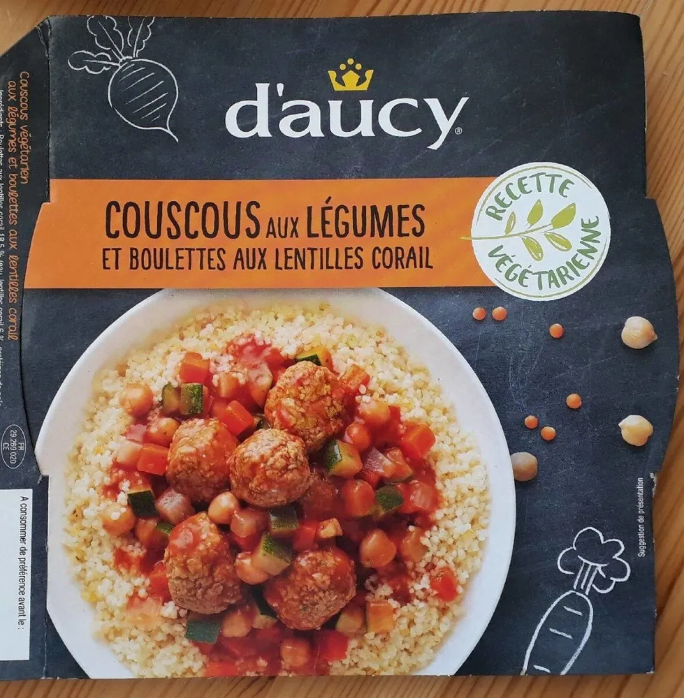 Couscous aux légumes et boulettes aux lentilles corail