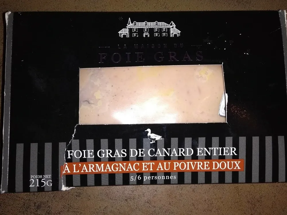 Foie gras de canard entier a l'Armagnac et au poivre doux