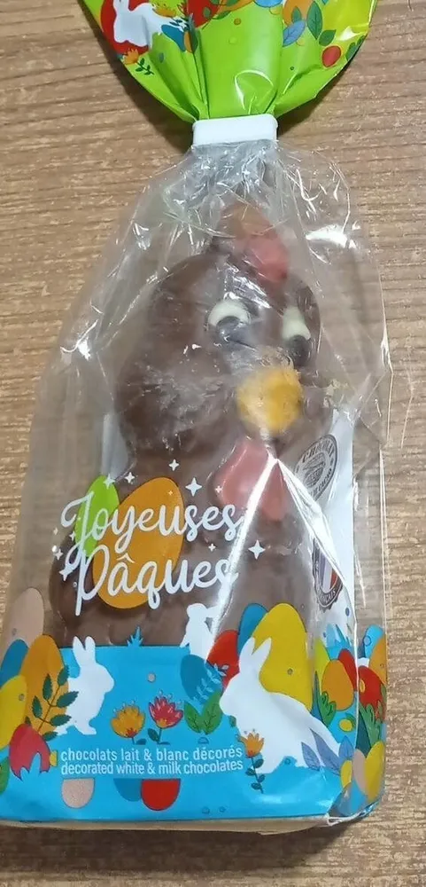 La poule chocolat au lait décoré