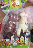 Chocolats lait et blanc décorés