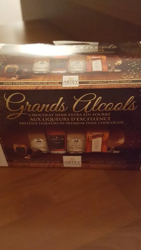Chocolats noirs fourrés alcool