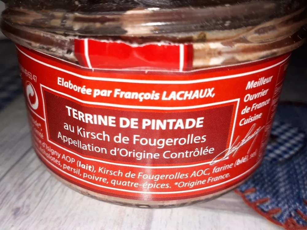 Terrine de pintade au kitsch de fougerolles