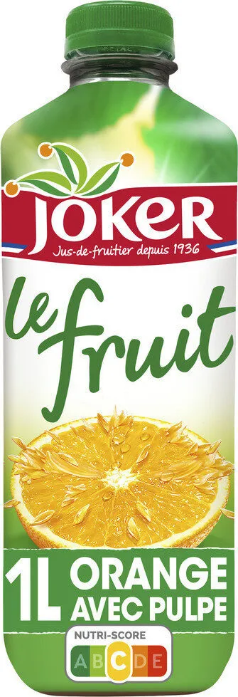 Jus d'orange avec pulpe à base de jus concentré.