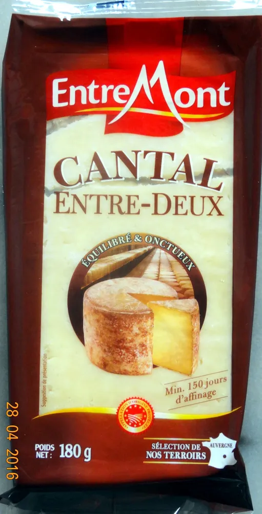 Cantal entre-deux  - Fromage à pâte pressée non cuite