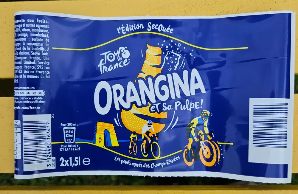 Boisson gazeuse a la pulpe d'orange