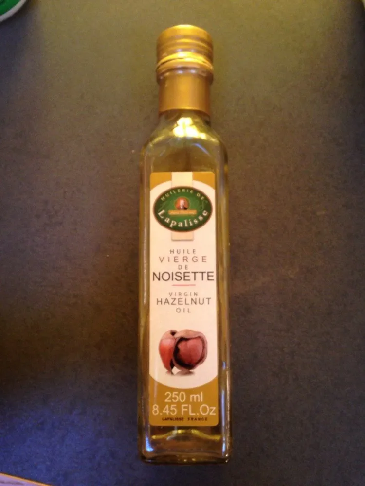 Huile vierge de noisettes