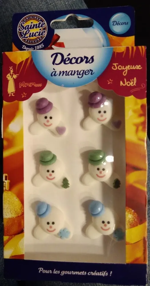 DECORS ET BOULES DE NOËL