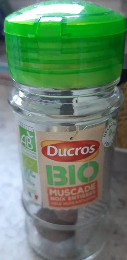 Muscade noix entière
