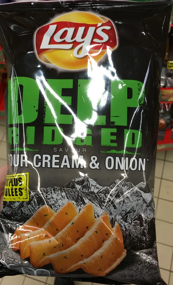 Lay's Deep ridged saveur sour cream & onion