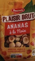 Plaisir brut ananas à la noix