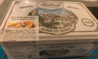 Assortiment madeleine et quatre-quarts cassis