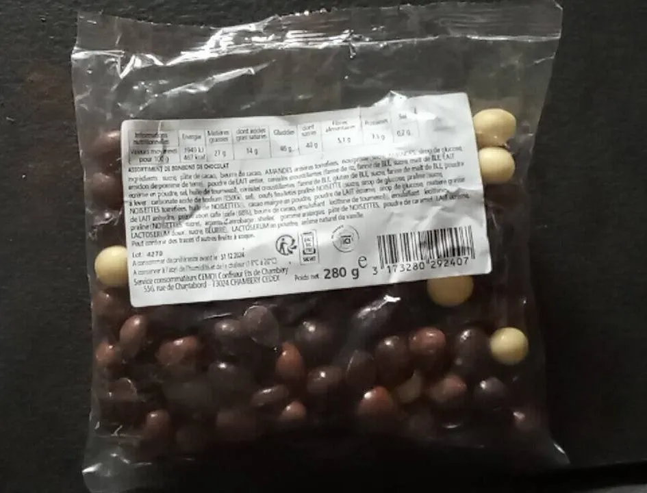 ASSORTIMENT DE BONBONS DE CHOCOLAT