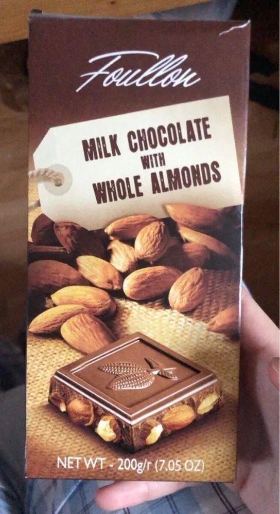 Milk chocolate with whole almonds