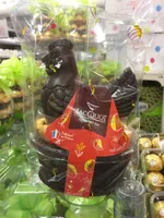 Poule Couveuse en Chocolat Noir Garnie