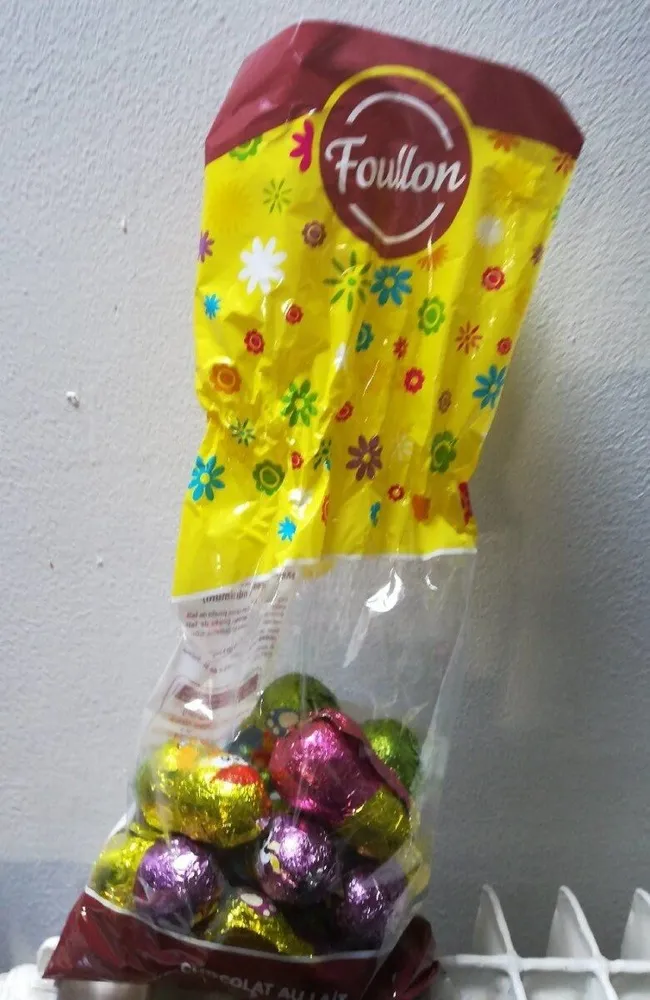 Moulages de chocolats au lait